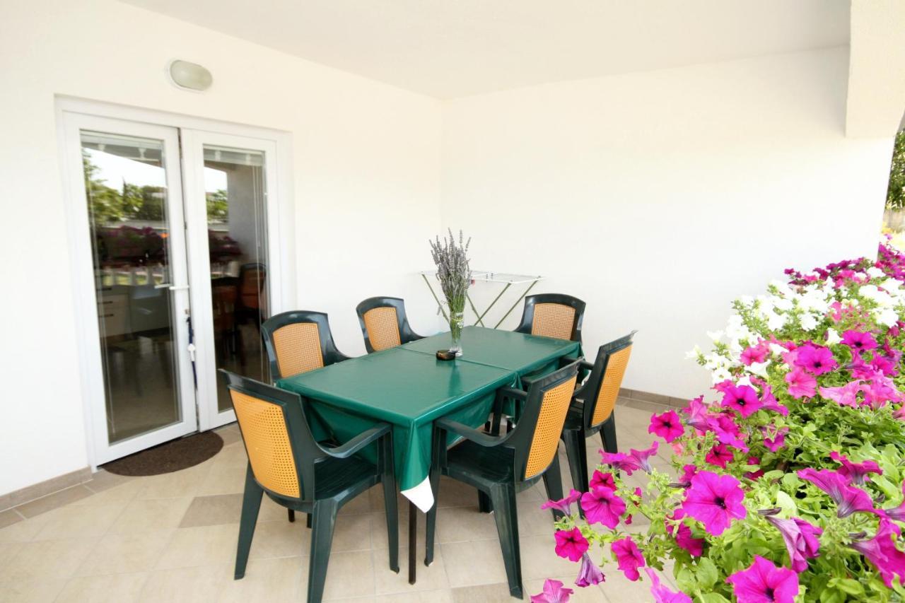 Apartments With A Parking Space Seline, Paklenica - 6603 Starigrad Paklenica Εξωτερικό φωτογραφία