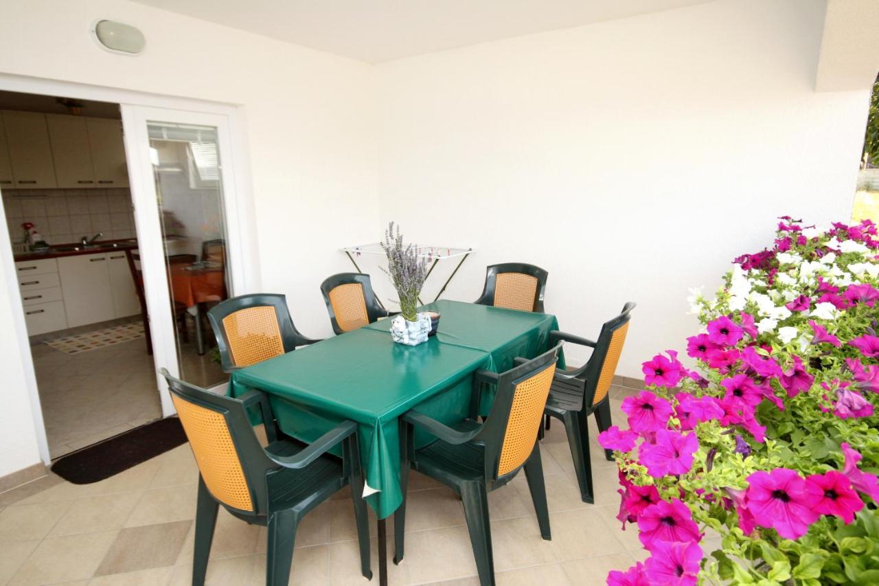 Apartments With A Parking Space Seline, Paklenica - 6603 Starigrad Paklenica Εξωτερικό φωτογραφία