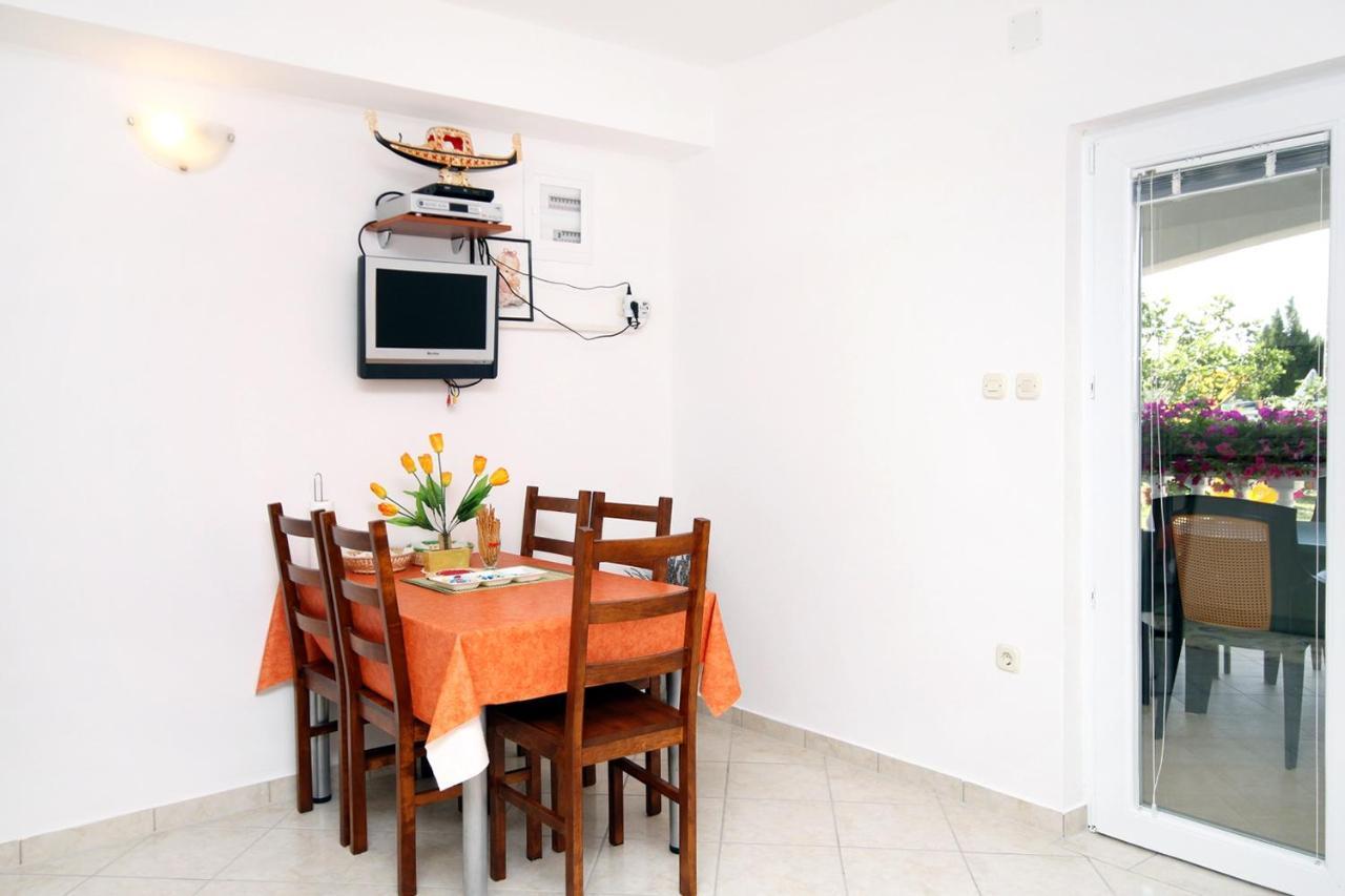 Apartments With A Parking Space Seline, Paklenica - 6603 Starigrad Paklenica Εξωτερικό φωτογραφία