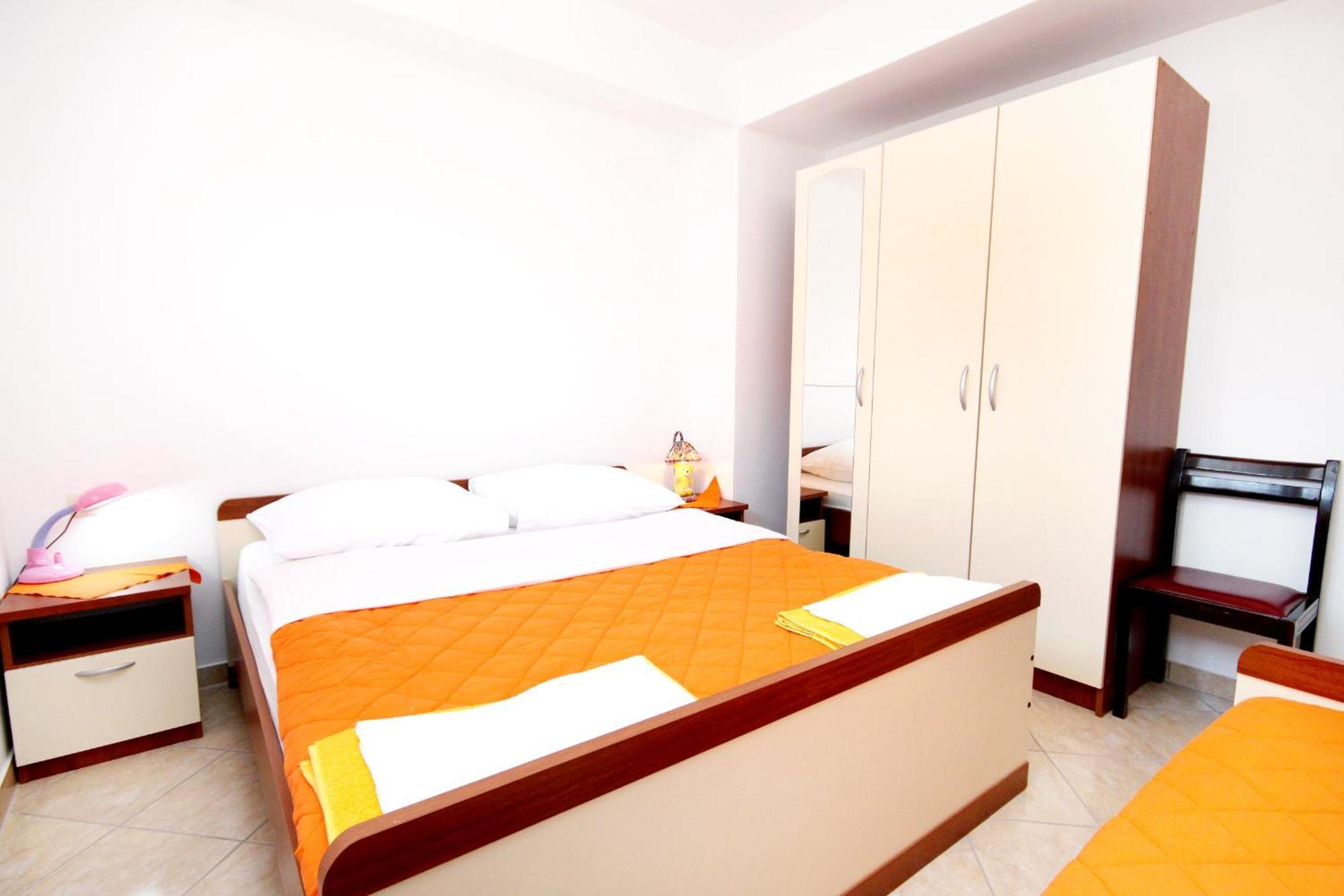 Apartments With A Parking Space Seline, Paklenica - 6603 Starigrad Paklenica Δωμάτιο φωτογραφία